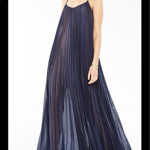 Stunning BCBG MAXAZRIA pleated dark blue dress